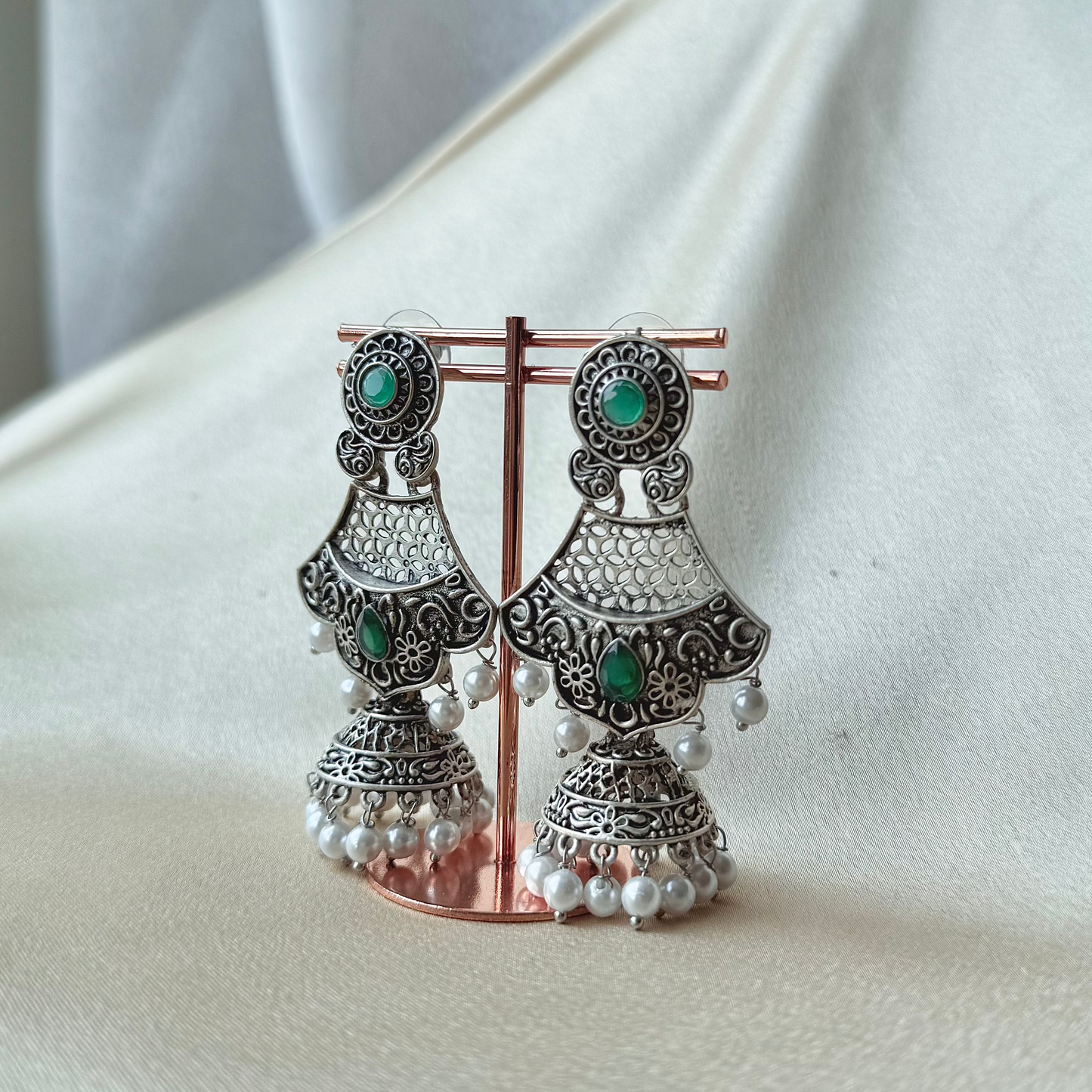 MADRI Oxidized Jhumka