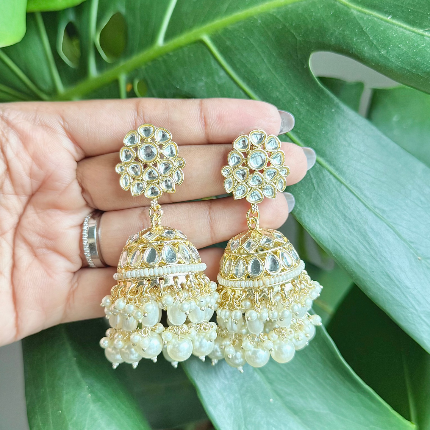 AASHNA Jhumka