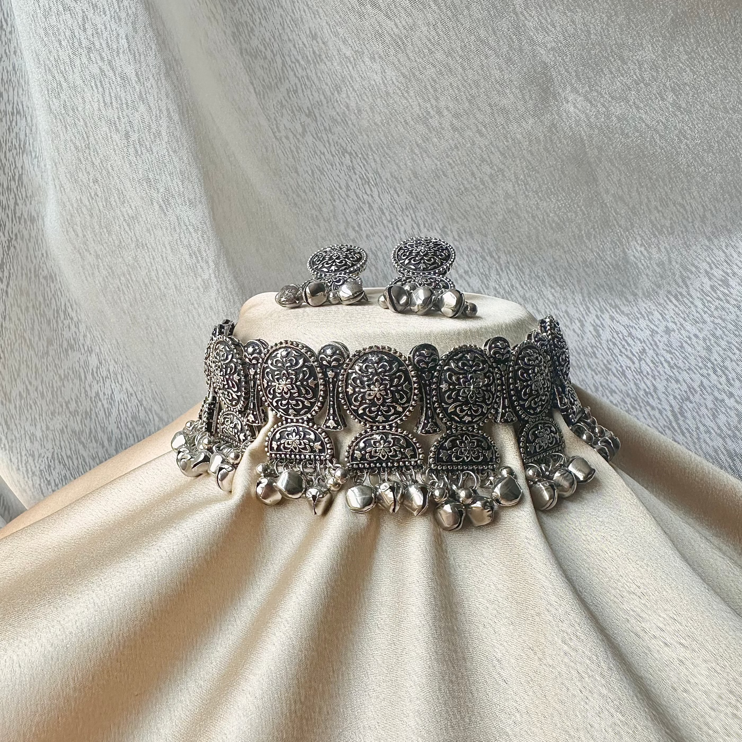 JINGLE Choker