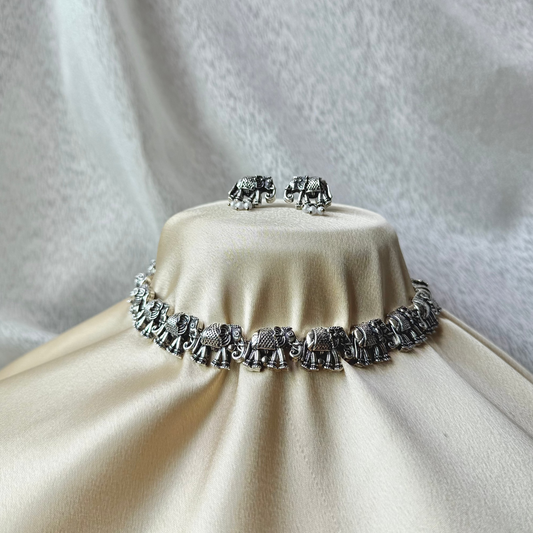 ELEPHANT Choker