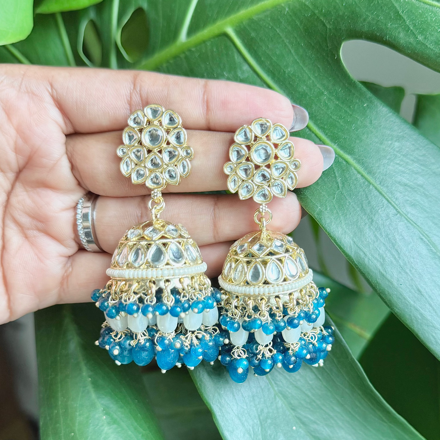 AASHNA Jhumka